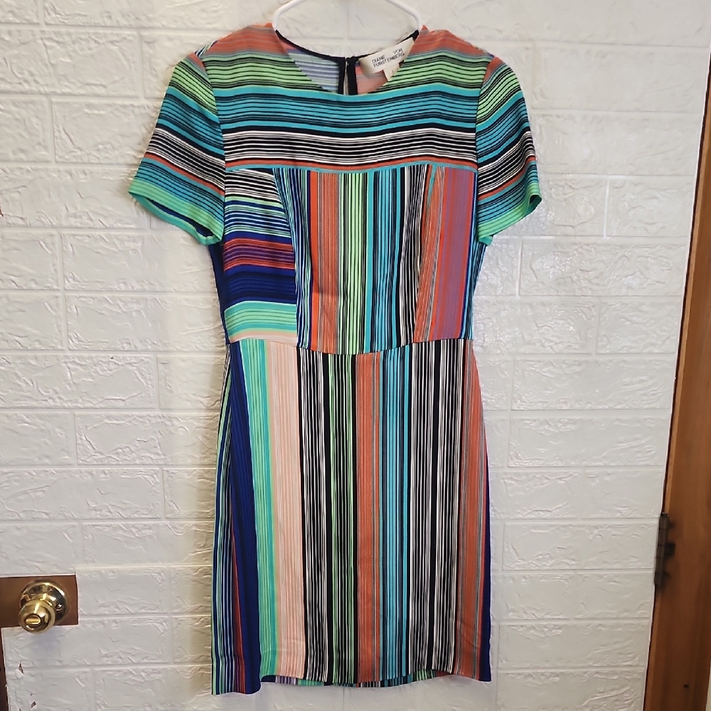 Diane Von Furstenberg Multi-Stripe Short Sleeve Mini Dress - Picture 2 of 10